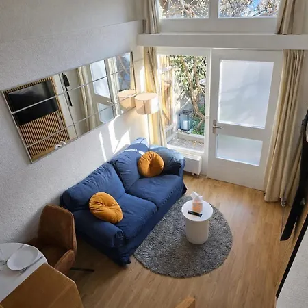 The Duchess I I Castle I *